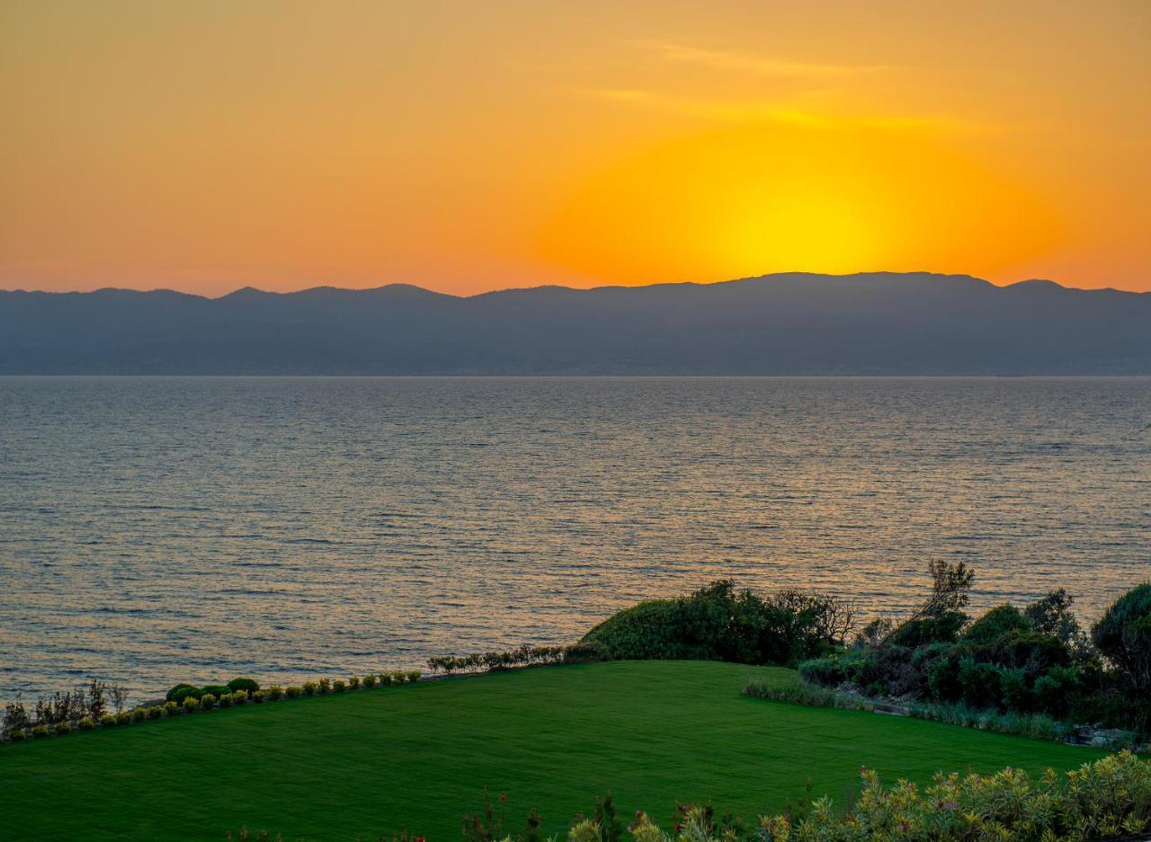 The Nowness Luxury Hotel & Spa Adulty Only Çeşme 외부 사진